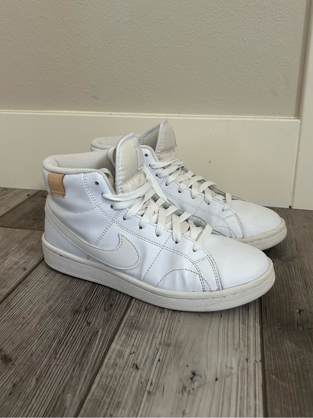 Nike Women’s Court Royale 2 Mid Sneakers in White | Size 8